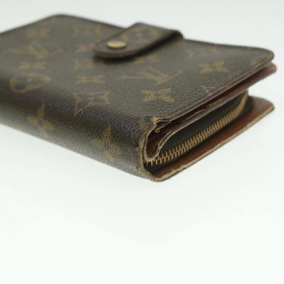LOUIS VUITTON Monogram Porte Papier Zip Wallet - Picture 14 of 15